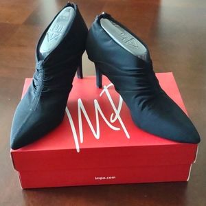 Impo Stretch black booties size 8.5M, NWT  in box